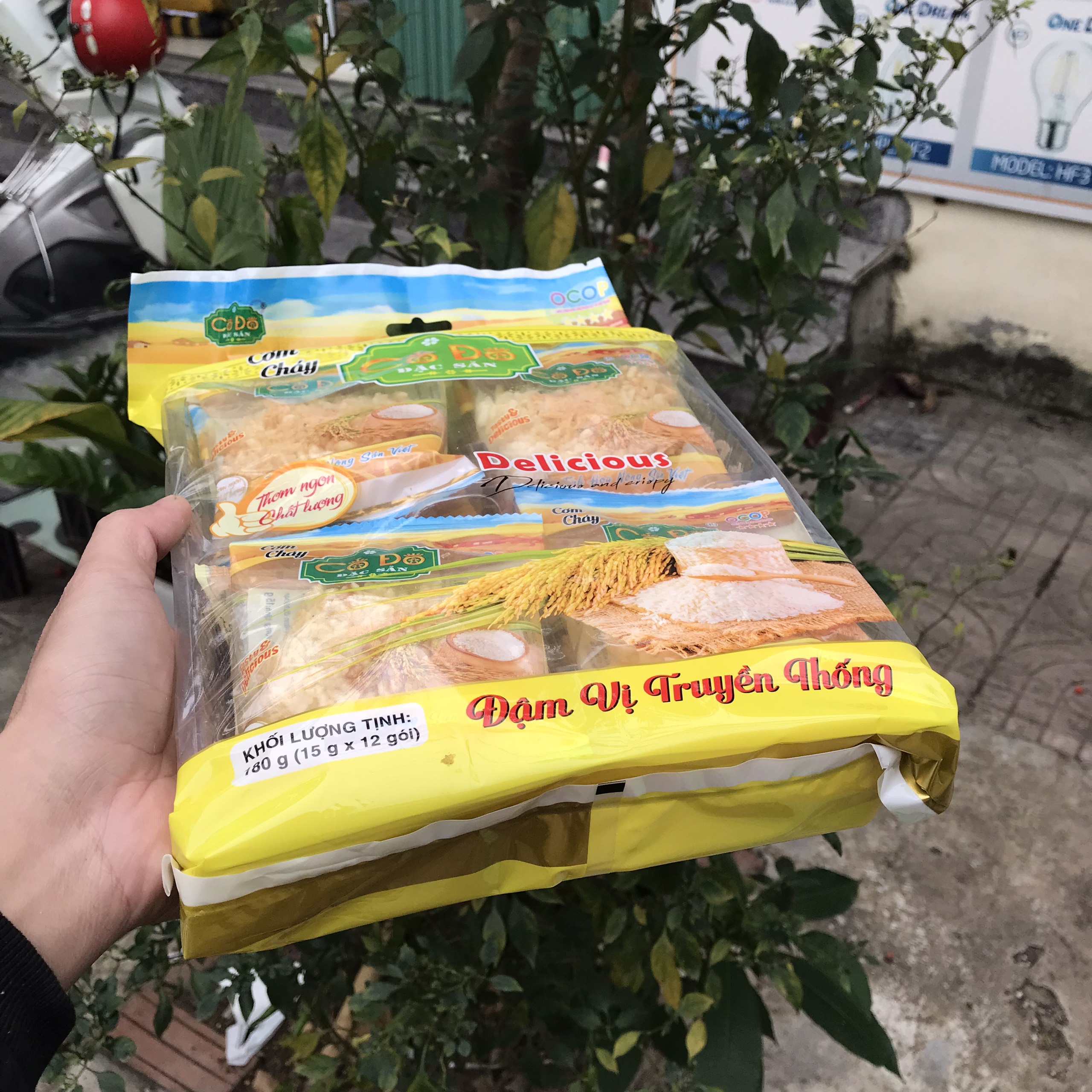 Cơm cháy Cố Đô - Cơm cháy chà bông 90g (Bịch 06 bánh x 15g) quà biếu cơm cháy ruốc hành đặc sản Ninh Bình