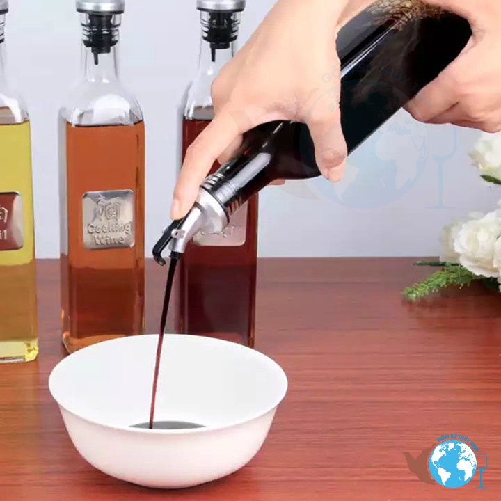 [HCM]Chai thủy tinh đựng dầu ăn chiết rót dầu 500ml