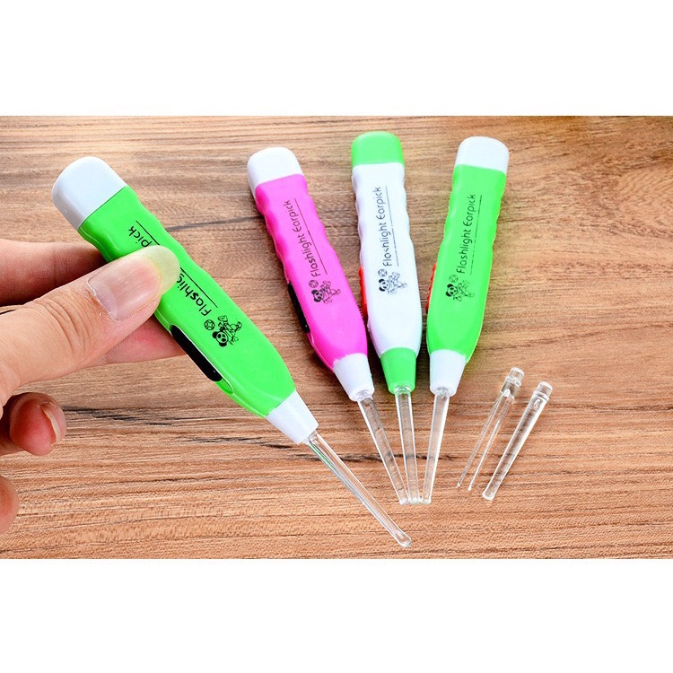 Dụng Cụ Ngoáy Tai Có Đèn