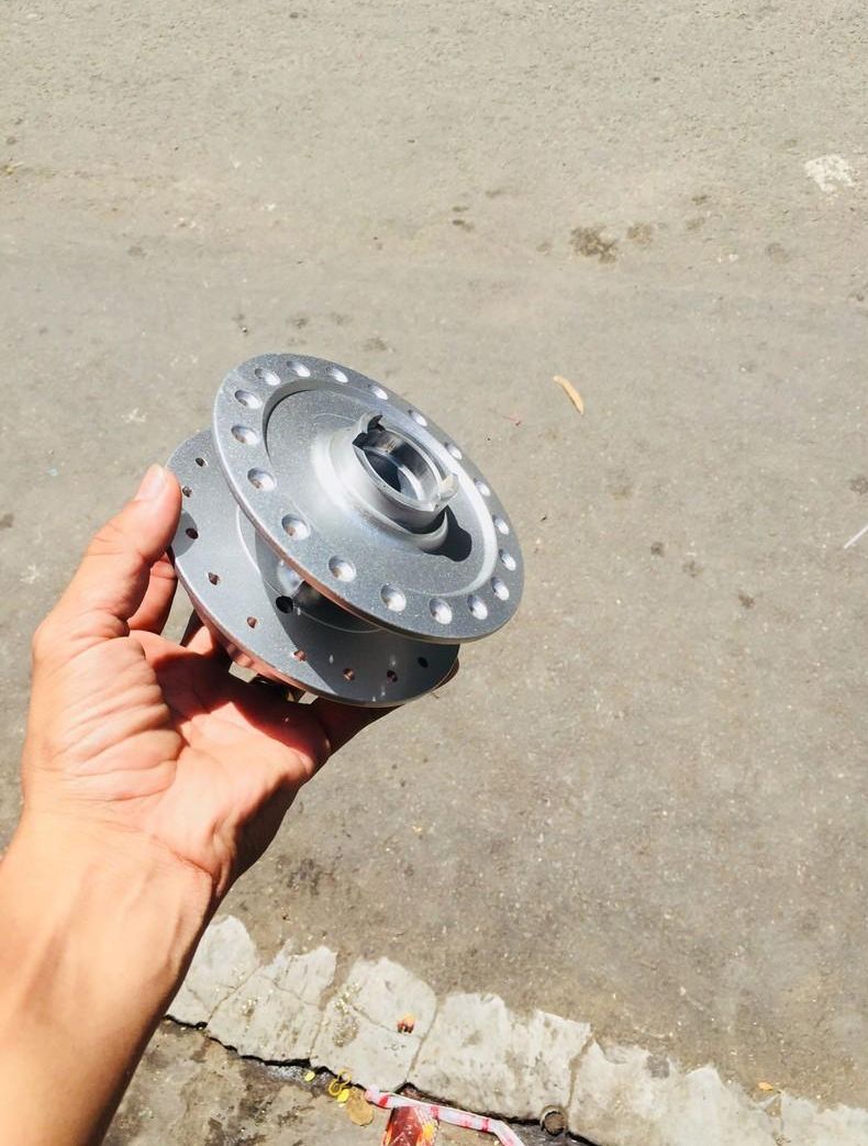 [HCM]Đùm trước đĩa Wave S110 màu bạc