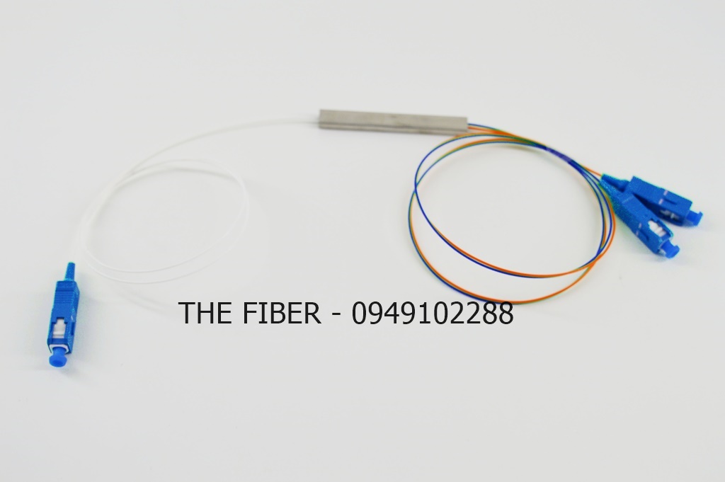 Bộ chia quang Splitter 1x2 SC/UPC phi 0.9mm dài 1M