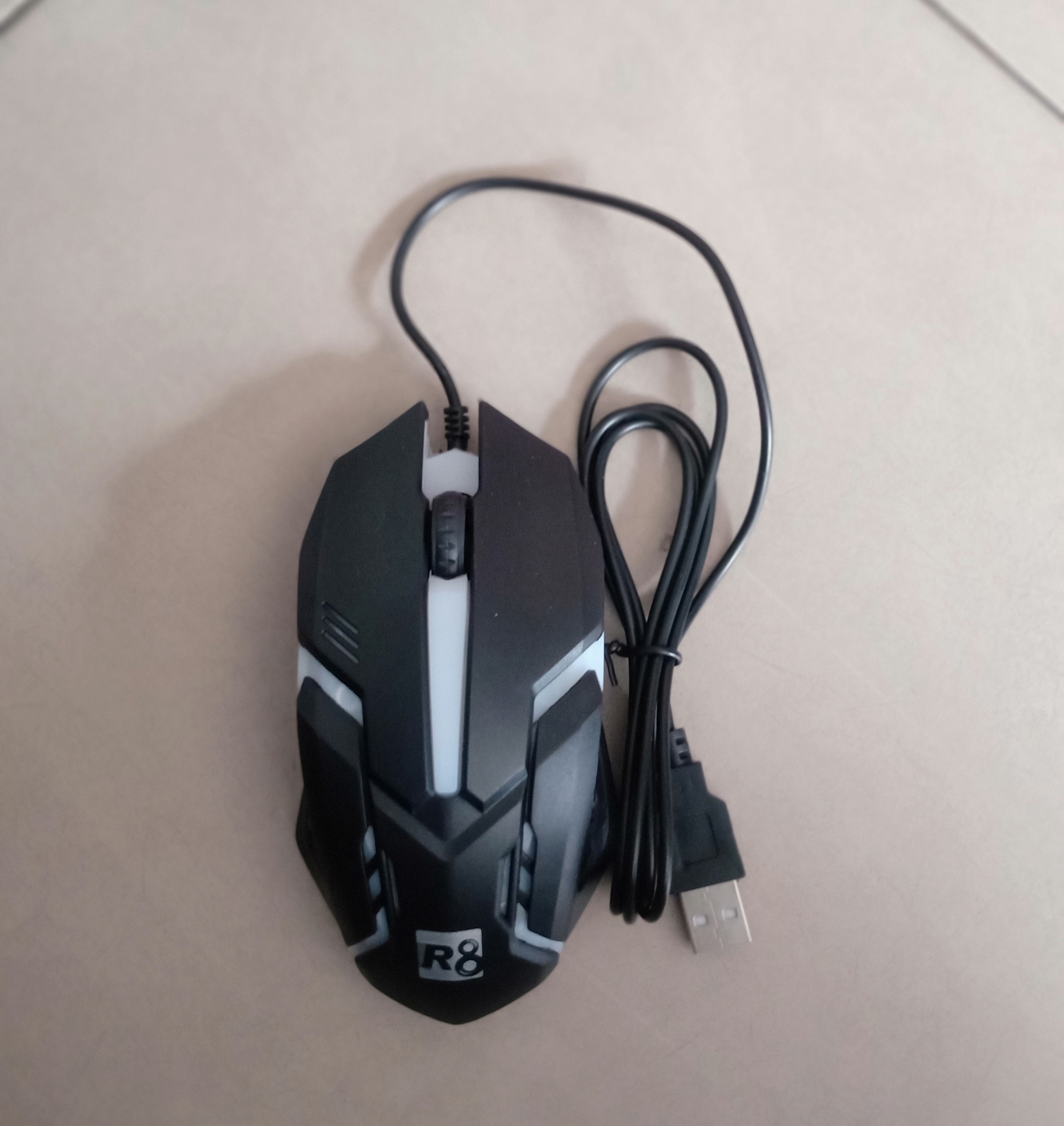 CHUỘT R8-1602 ĐEN LED USB GAMING