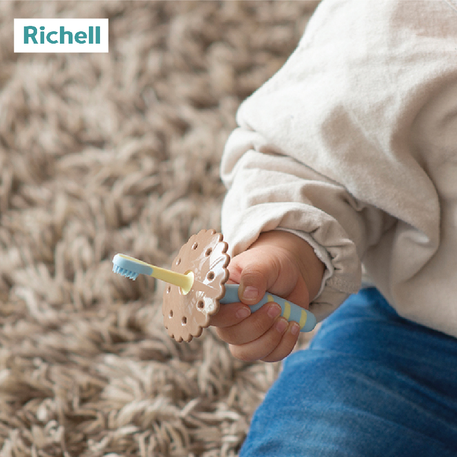 Bộ bàn chải Richell T.L.I 3 bước