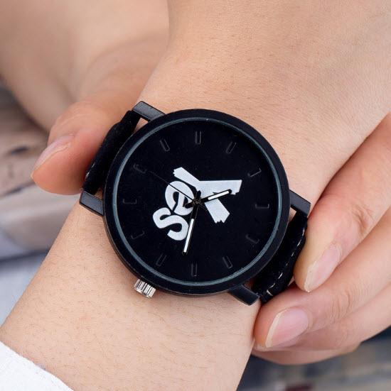 (Extra gift 1 tablets battery worth 20K) đồng watch men women sport motifs letters yes, no