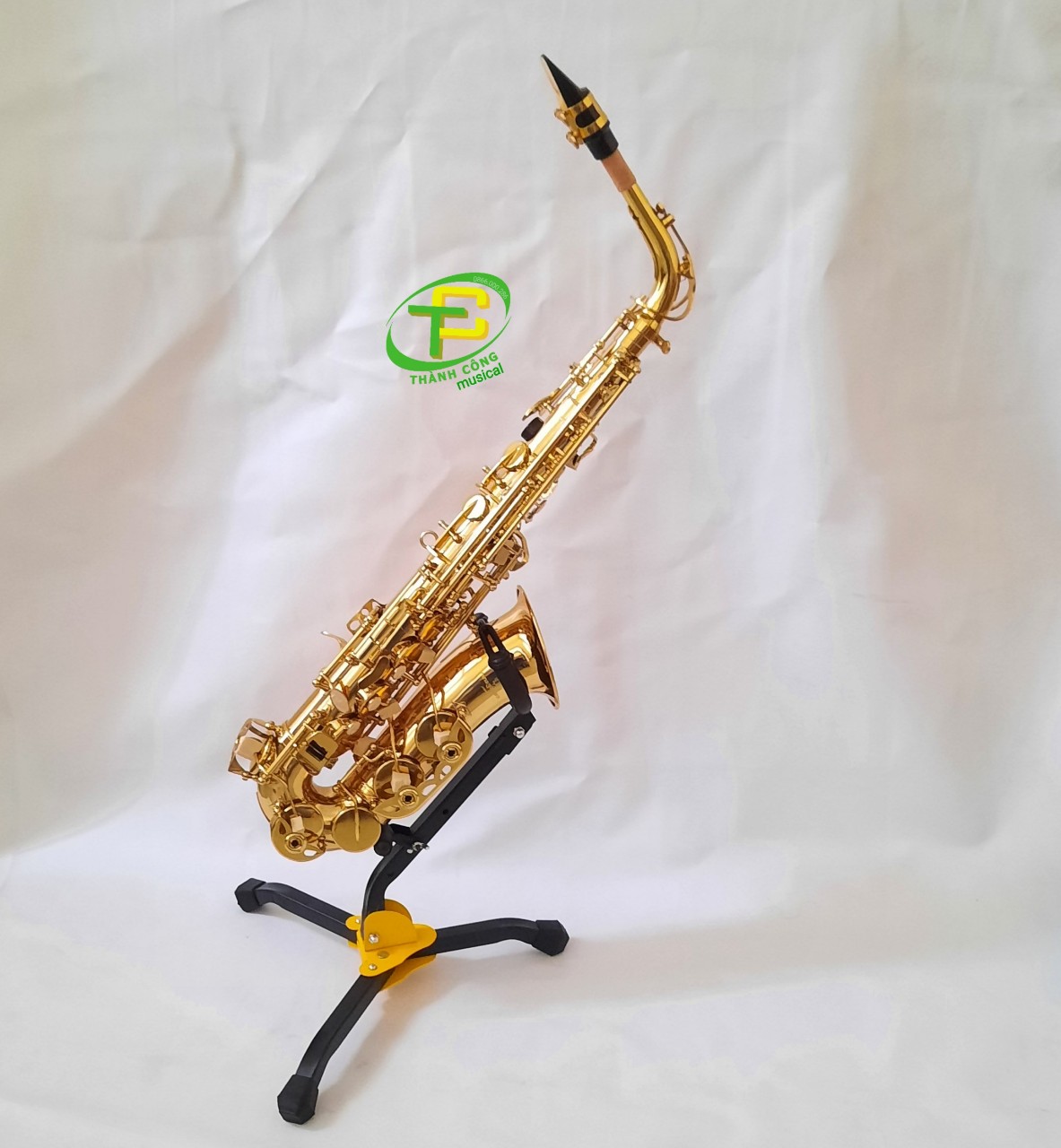 Chân đỡ kèn saxophone xếp gọn , Chân để kèn saxophone xếp gọn cao cấp | Nhạc Cụ Thành Công
