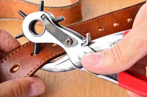 Dụng cụ bấm dây nịt