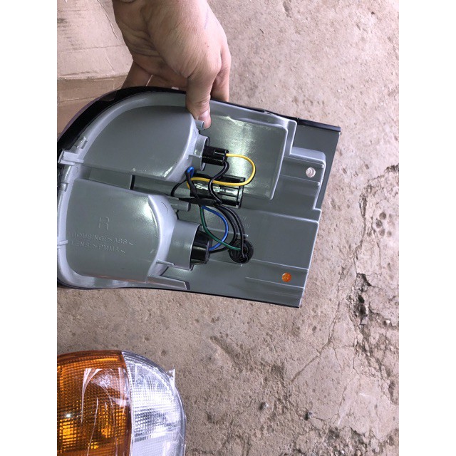 Đèn xi nhan Huyndai 1 tấn