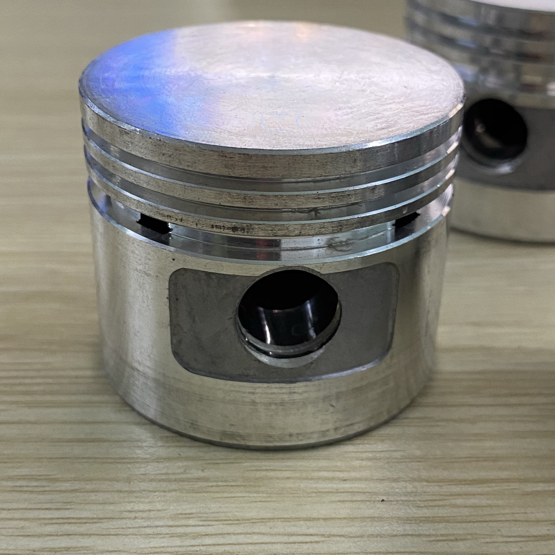 Quả piston hơi máy nén khí - máy hơi đầu liền chạy dầu có chốt (Có 5 cỡ 42mm, 47mm, 48mm, 51mm và 65mm)