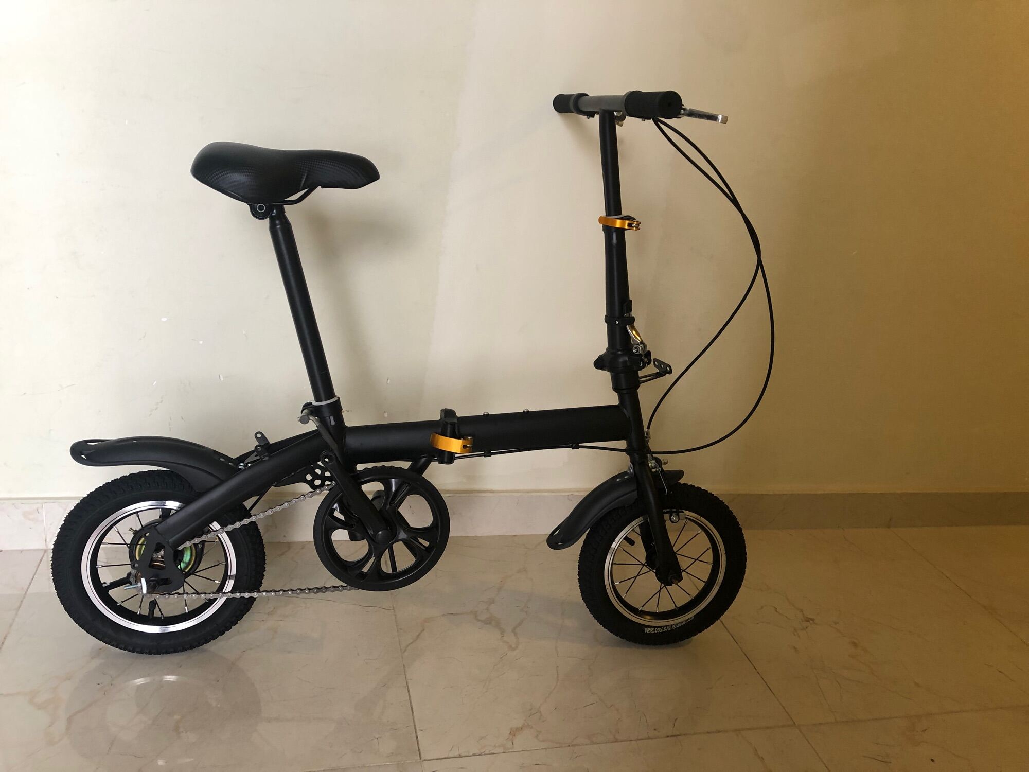 Xe đạp gấp bánh 12inch nặng 8kg