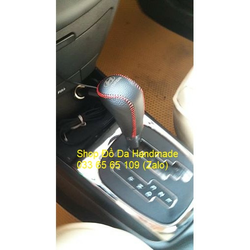 Bọc da cho cần số xe Santafe (AT) đời 2006-2012