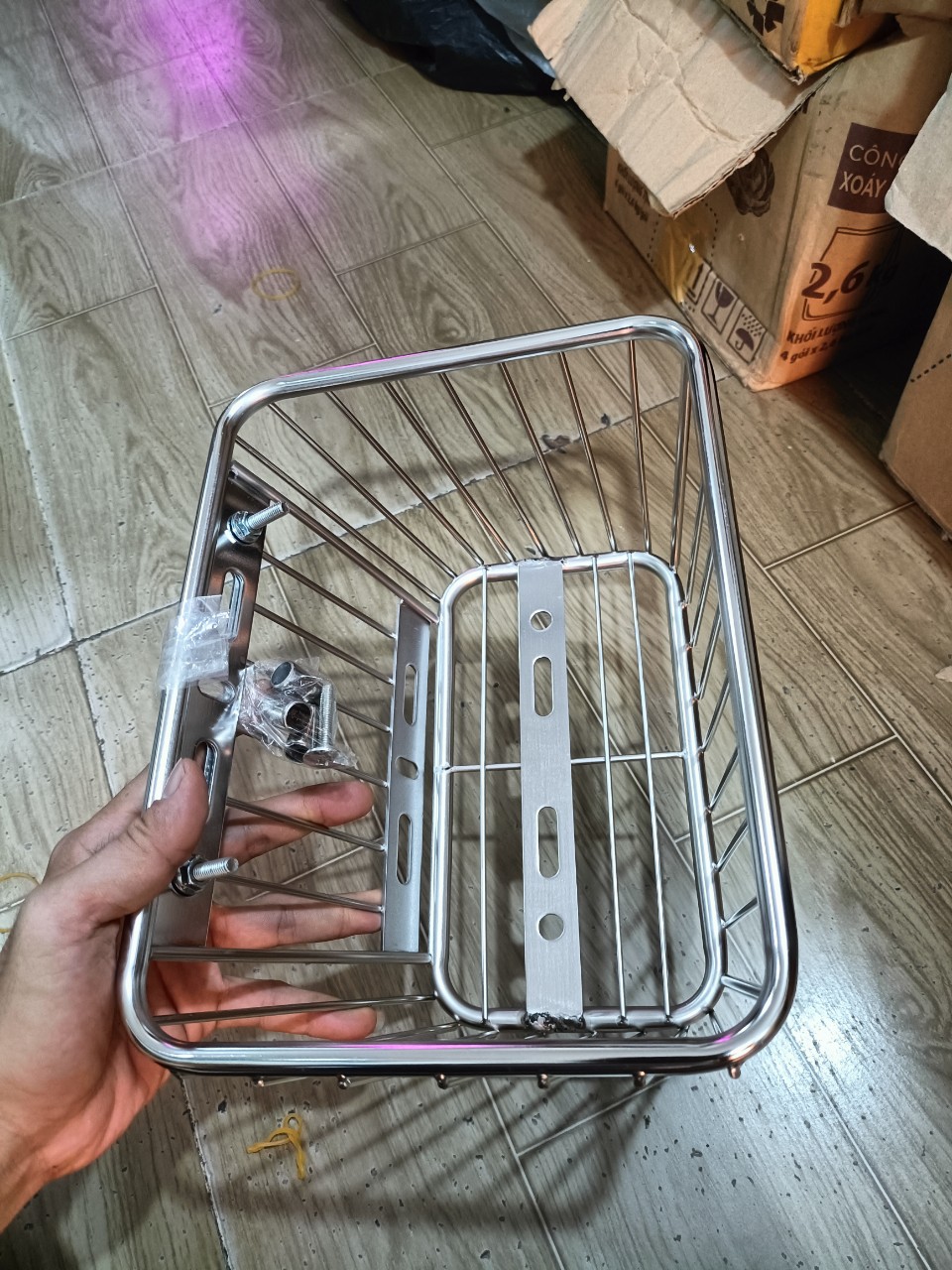 Rổ trước inox cho xe Dream, Wave mẫu 2024