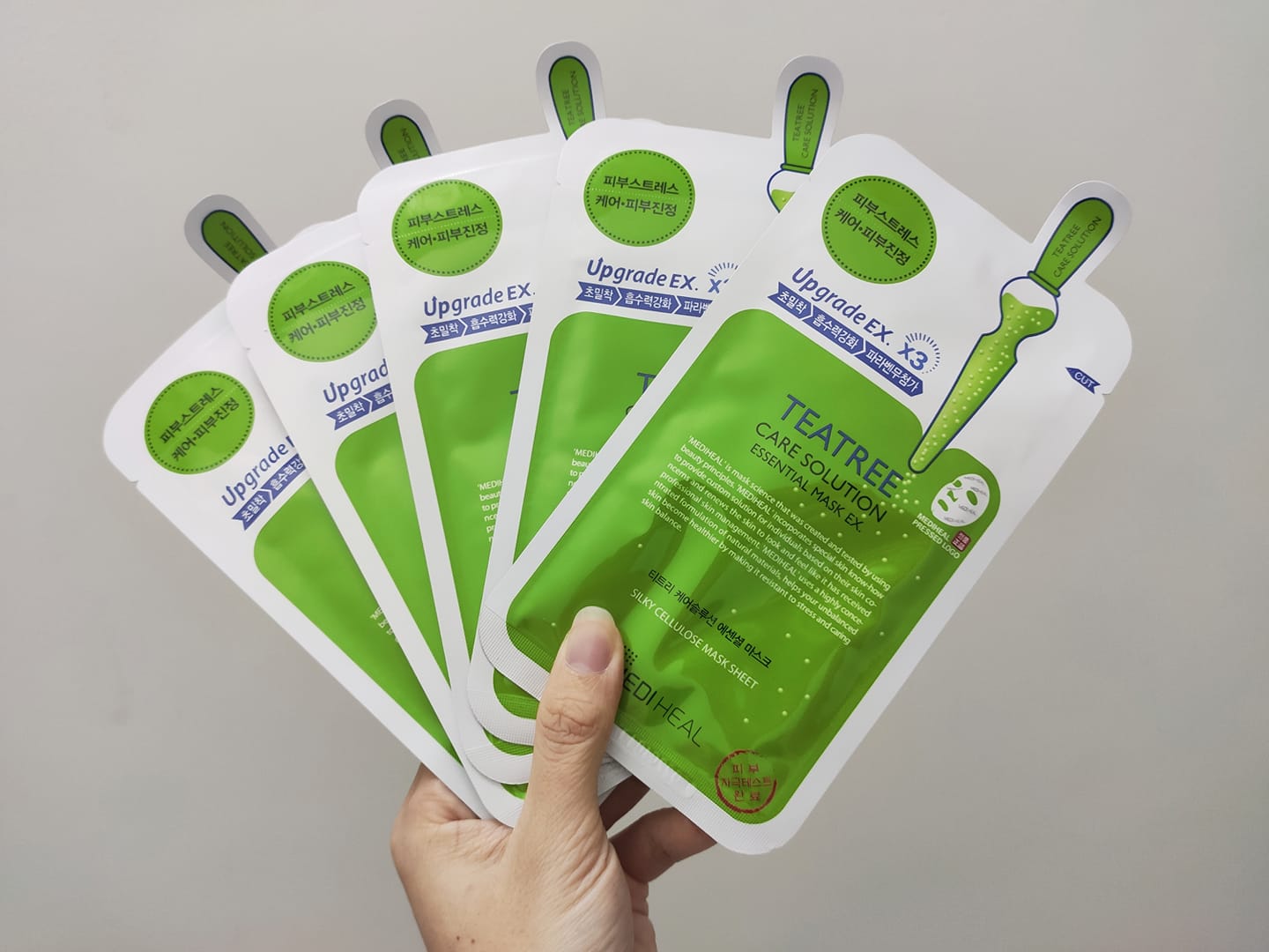 Mặt nạ tràm trà Mediheal Teatree Care Solution Essential mask 25ml