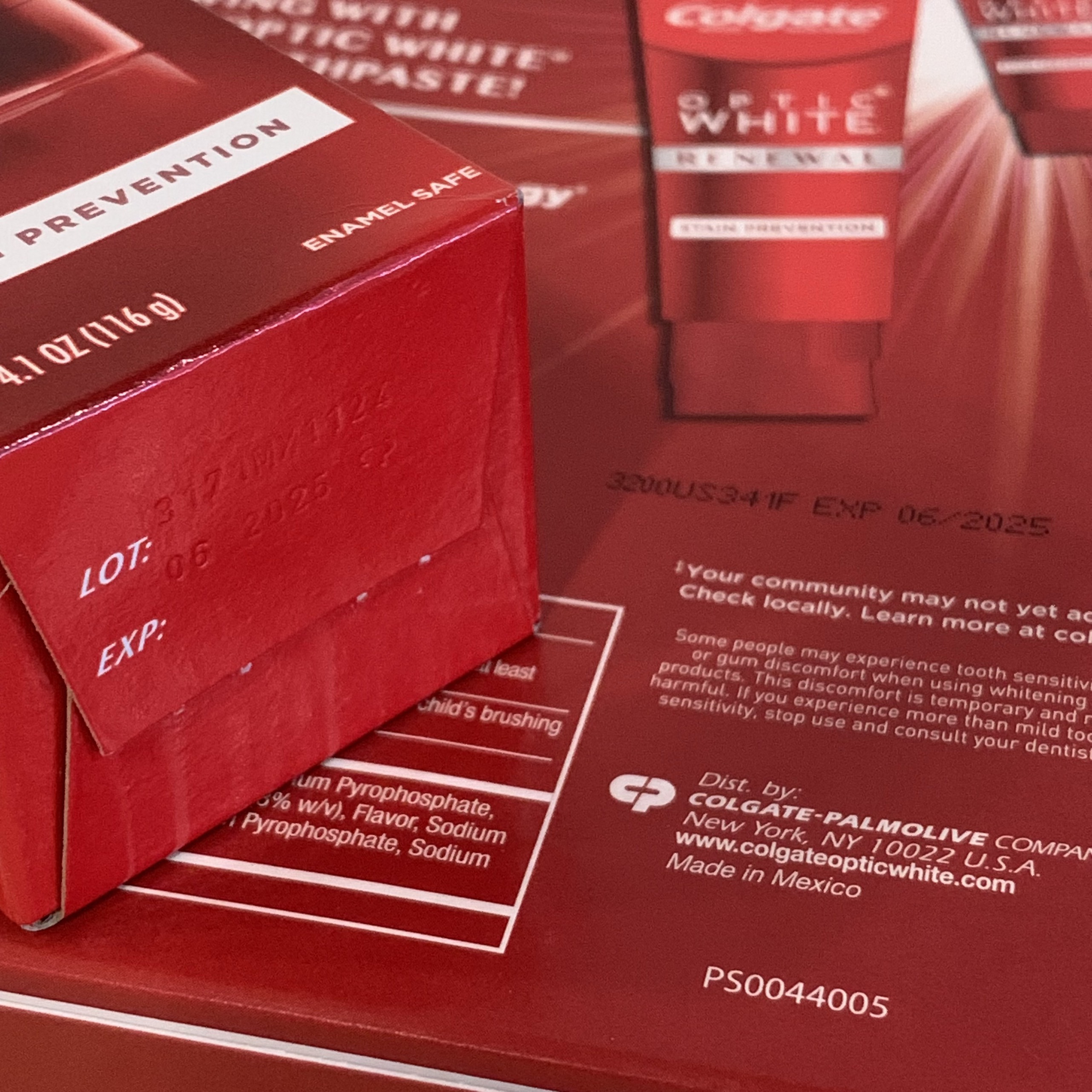 [Hàng Mỹ] Kem Đánh Răng Colgate Optic White