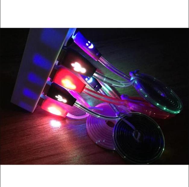 Cáp Sạc Mặt Cười Có Đèn Led