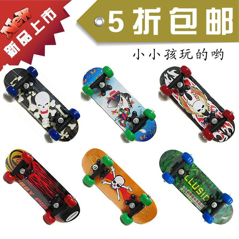 Giá bán Trẻ Em 4 Bánh Ván Trượt Trẻ Em Số Nhỏ Ván Trượt Đôi Cánh Hai Mặt Hoa In Dưới 8 Tuổi Thích Hợp Cho Mini Ván Trượt