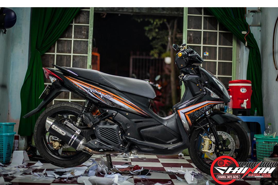 Tem Trùm Nouvo LX Cam Đen Trắng