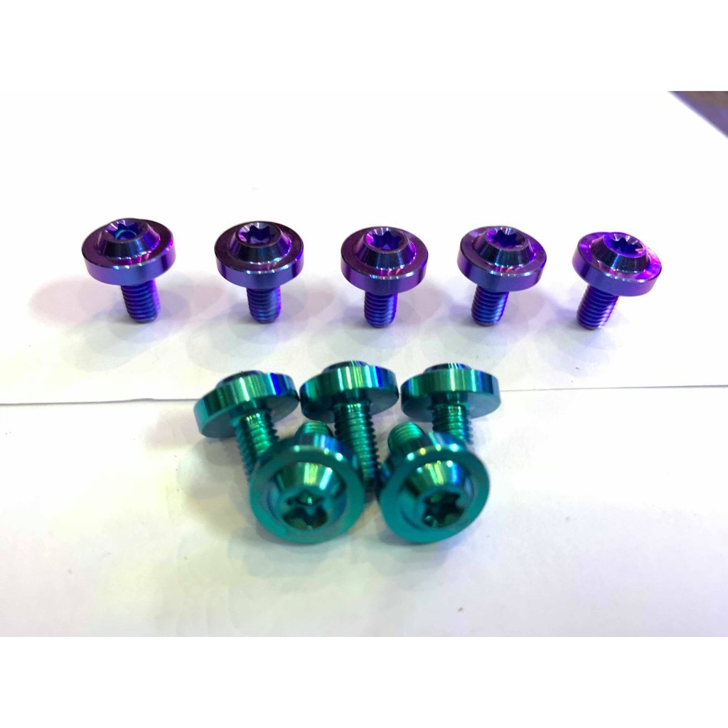 1 con Ốc Titan Gr5 5li10 đầu dù nhỏ