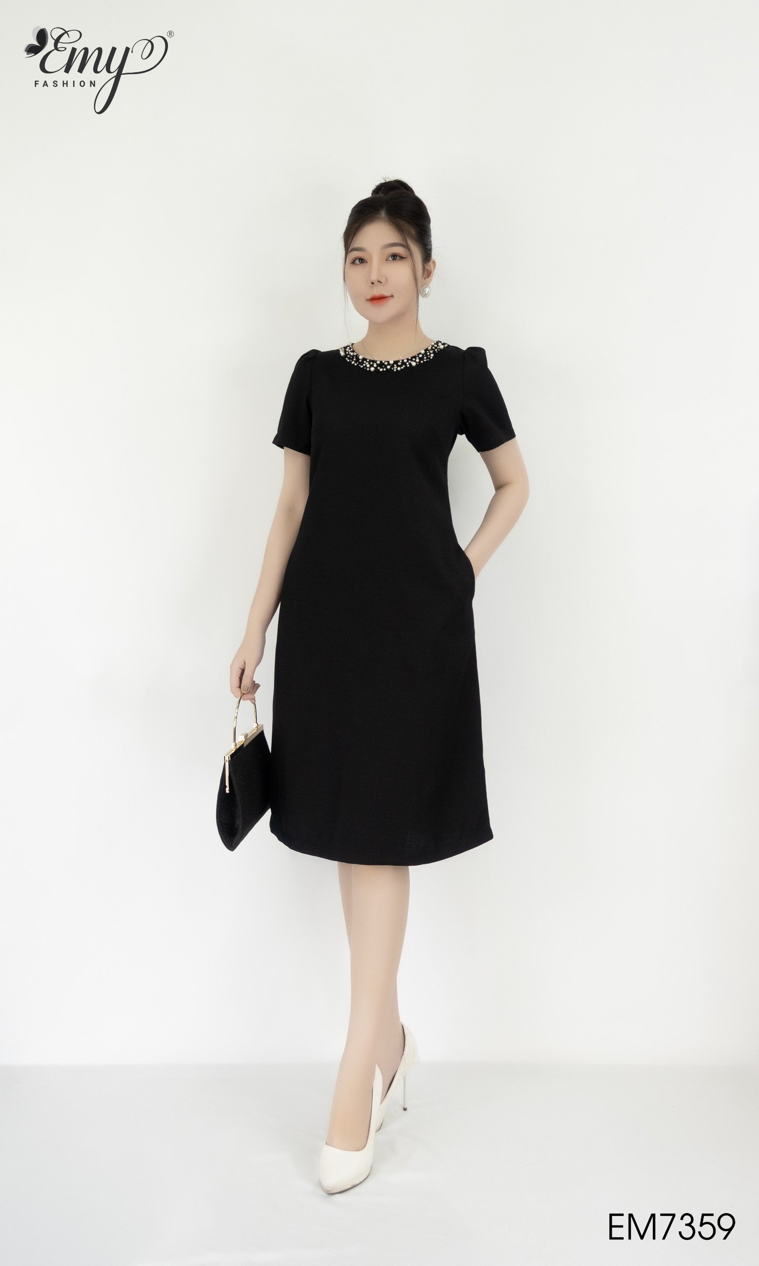 Đầm emy em7359 suông đen