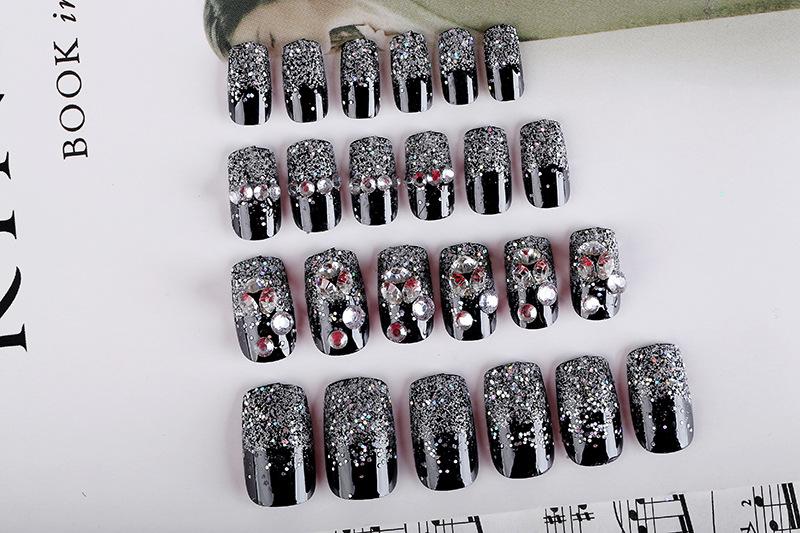 [HCM]Bộ 24 Móng Tay Giả Đen Đính Đá (kèm dũa + keo)