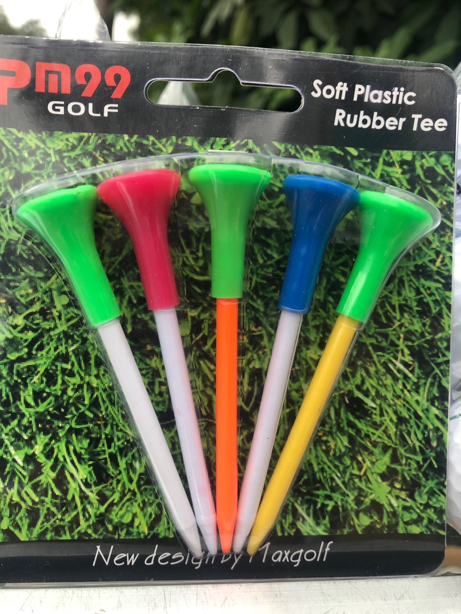 Ti nhựa golf