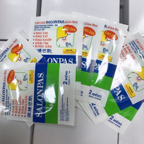 Cao dán Salonpas combo 10 gói (gói 2miếng)