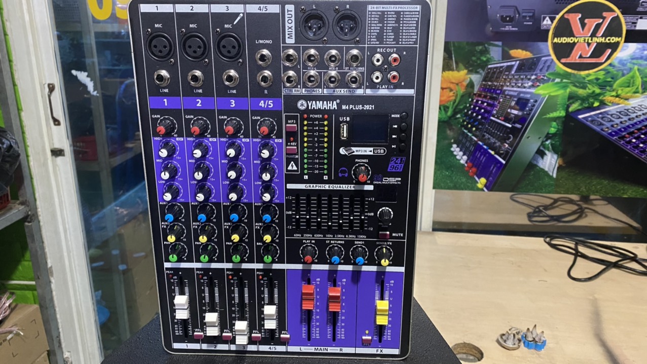 Mixer YaMaHa M4 Plus