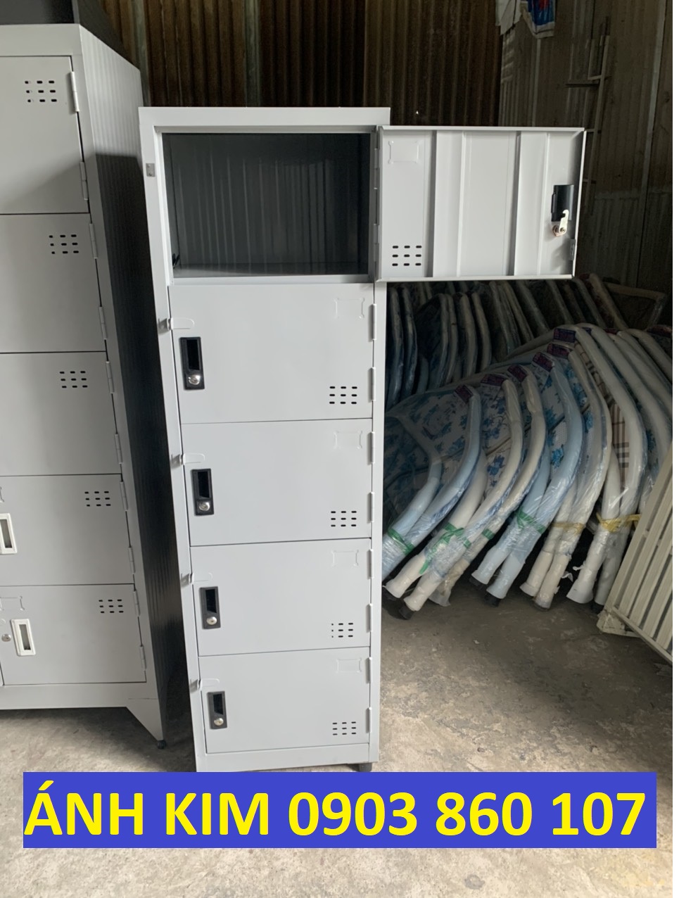 Tủ hồ sơ locker sắt thấp 4,5 tầng có khóa hình thật