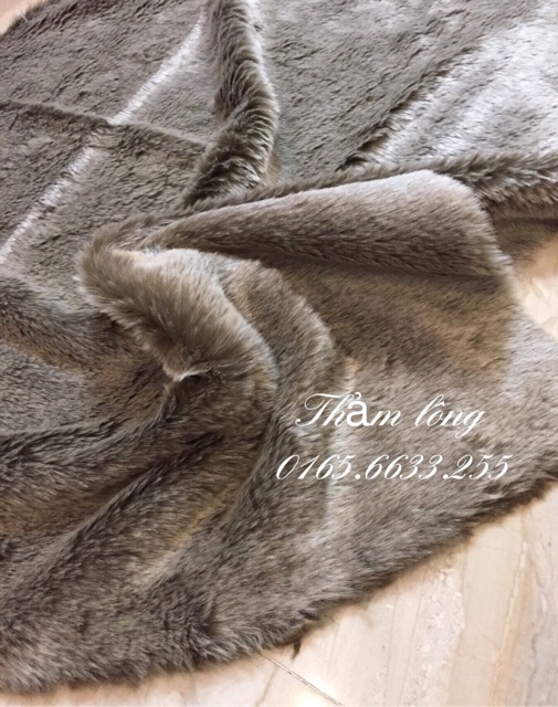 Thảm Lông Màu Xám Chân Trắng