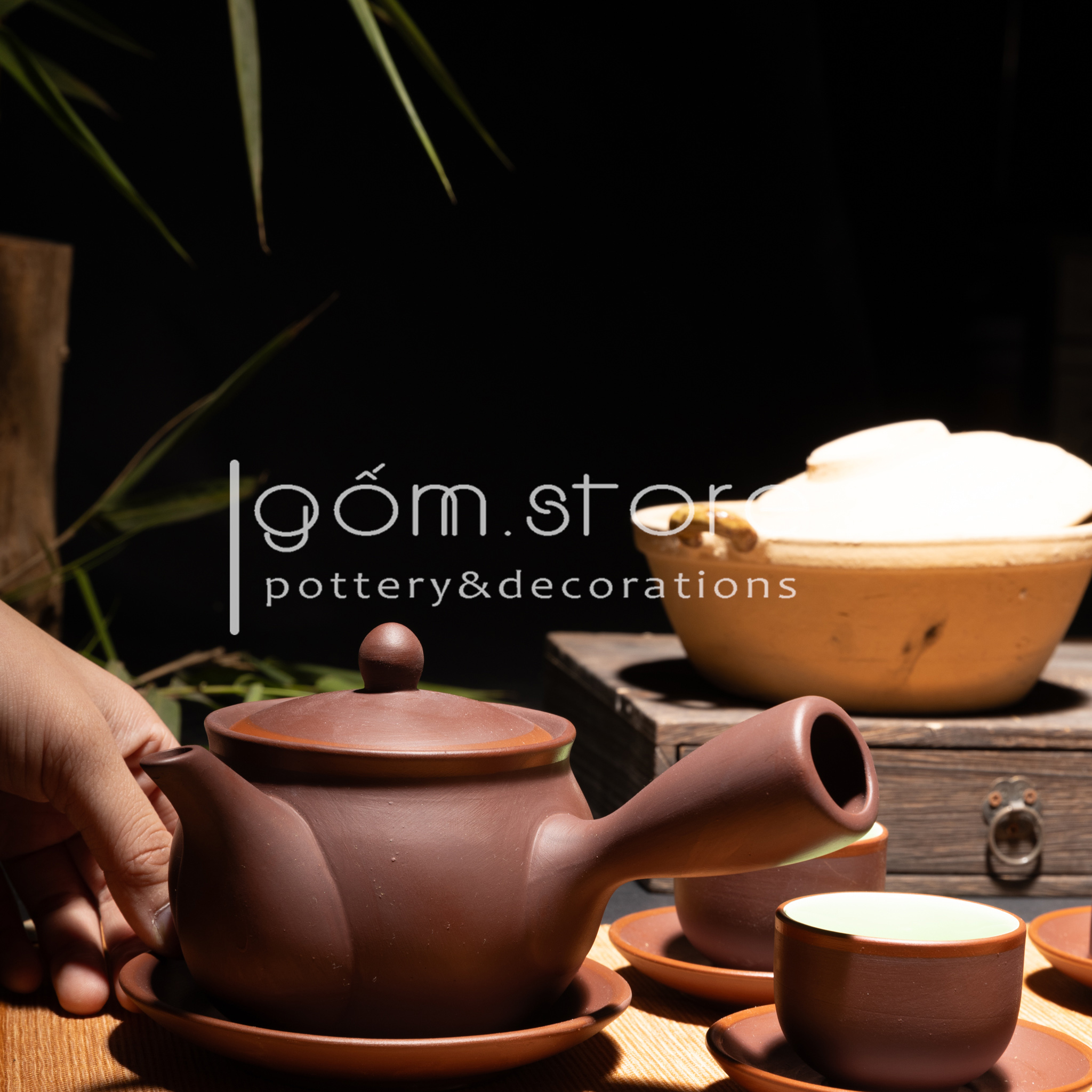 Ấm trà tử sa Bát Tràng quai ngang (Bộ ấm chén trên không kèm khay như hình)