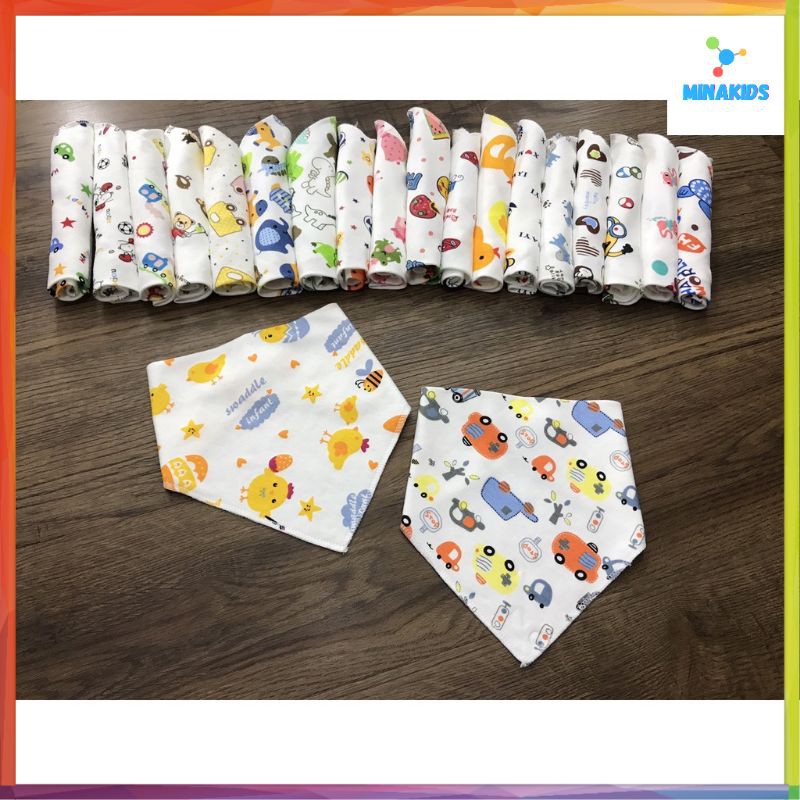 1 Yếm quàng cổ cài nút cho bé cực chất