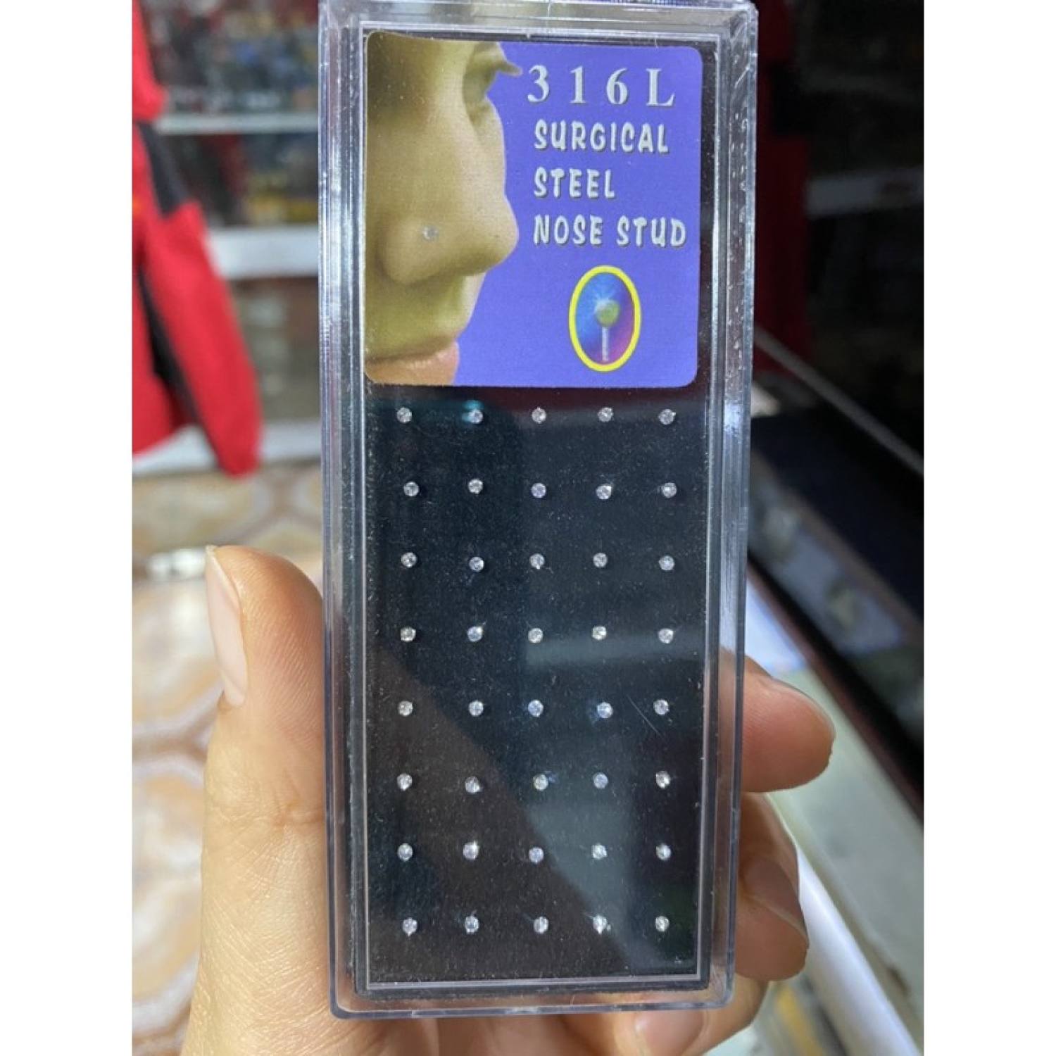 40 khuyên mũi đá thẳng 1.5mm