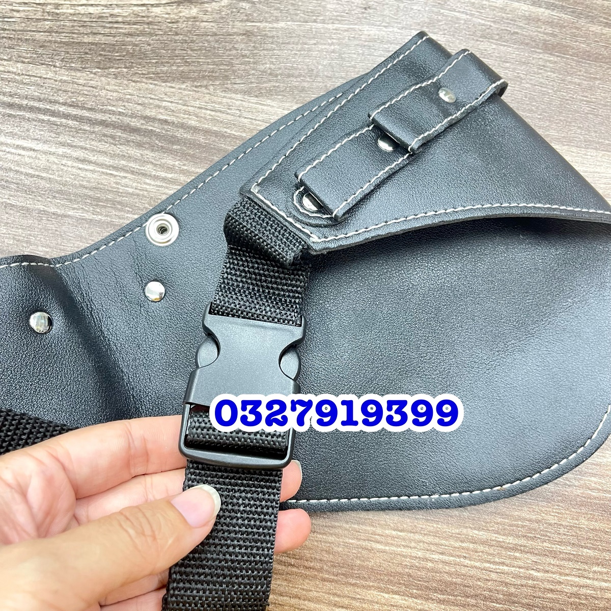 Túi đeo đựng kéo cắt tóc MS030 - Chuyên sản phẩm tóc, thiết kế nhiều ngăn, đai dây điều chỉnh, khâu thủ công, kích thước 40cm x 18cm, tiện lợi cho dụng cụ cắt tóc hàng ngày.