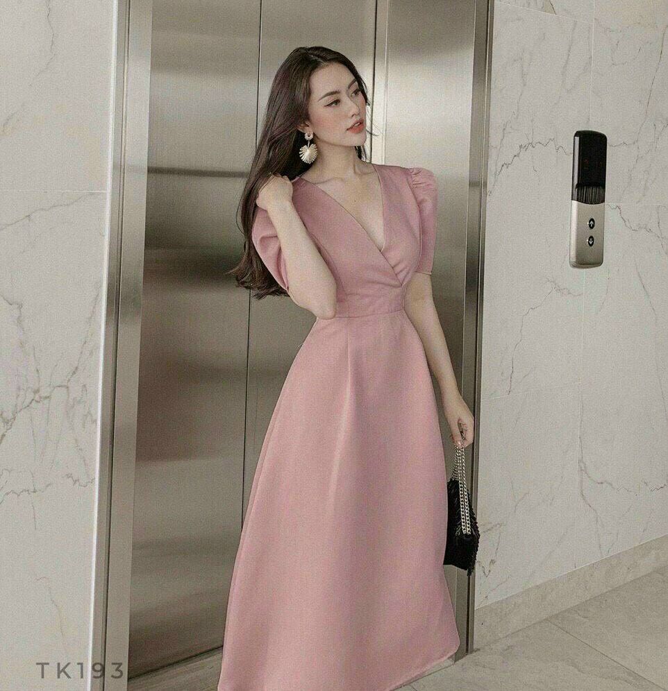 Đầm đi tiệc Tapta cổ V tùng xoè dài qua gối siêu sang chảnh