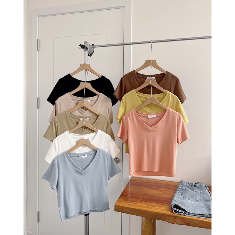 Áo phông nũ cổ v croptop 1 màu a238510