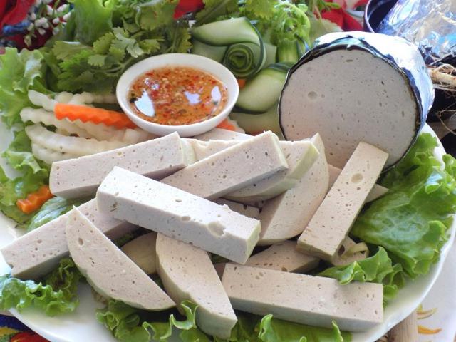 Chả lụa nhà làm Cô 4 Bình Định (0.5kg)
