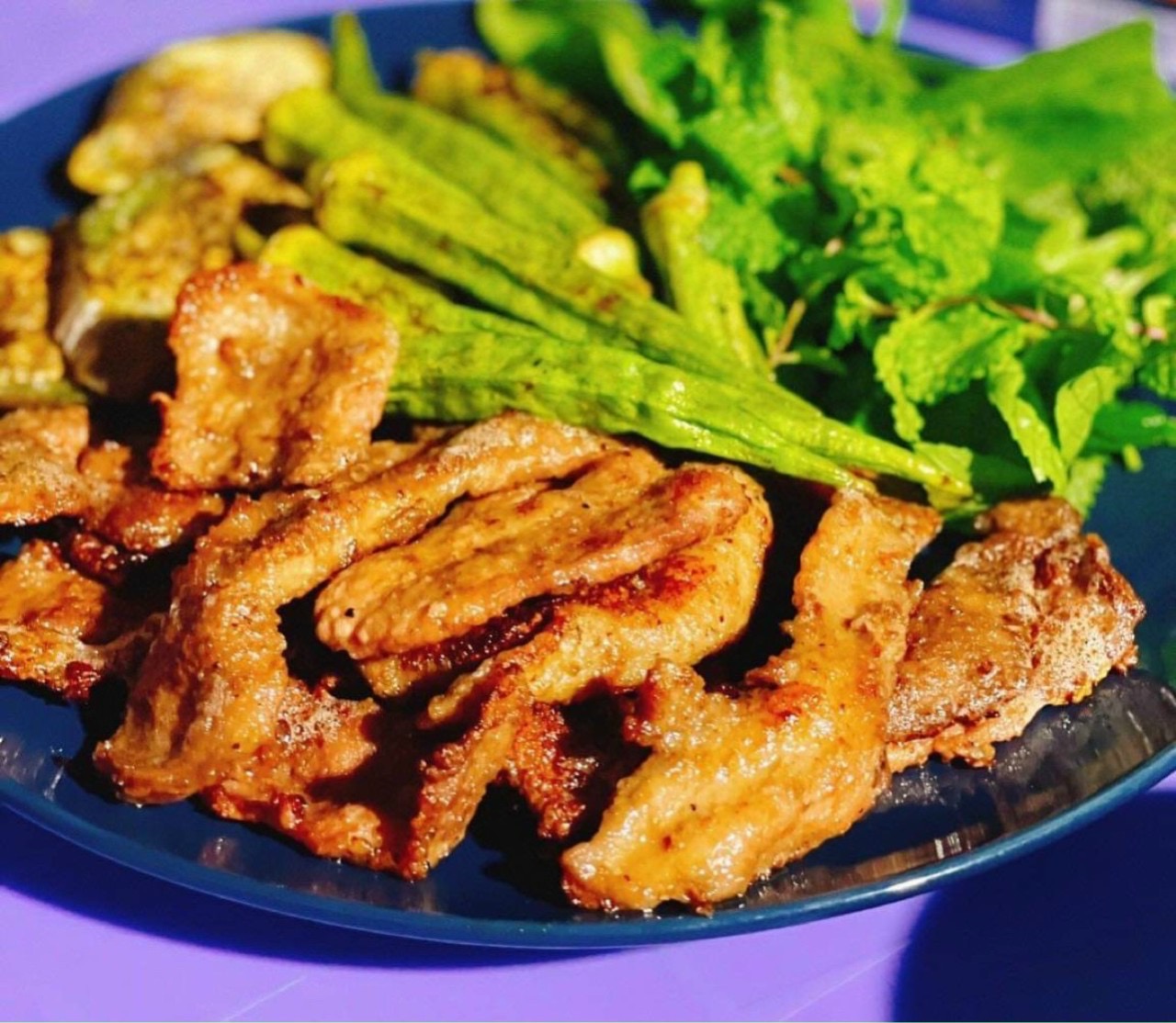 Pork Breast Marinated in Salad Dressing with Dipping Sauce 500Gr (Delivery in Ho Chi Minh City)
