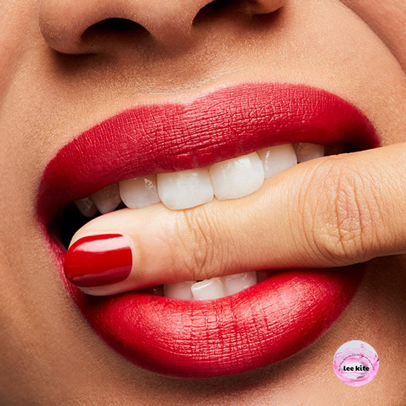 Son Mac Ruby Woo 707 Màu Đỏ Cổ Điển - Retro Matte Lipstick