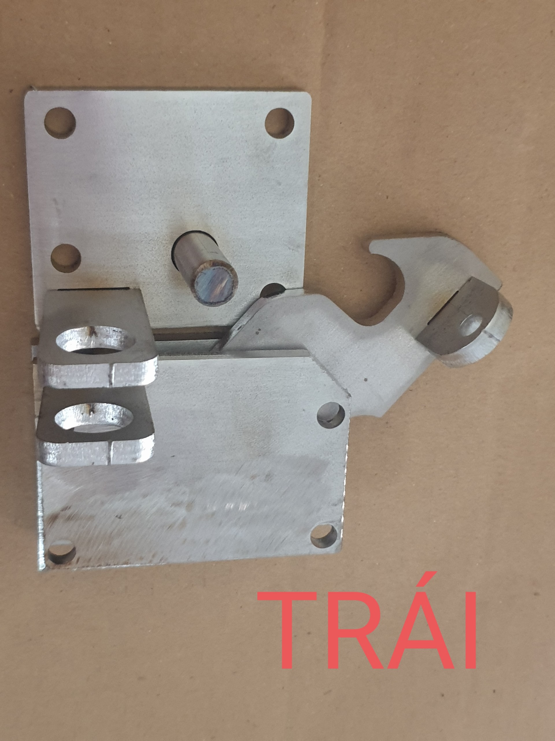 Chốt cổng inox tự gài cho cửa lùa -
