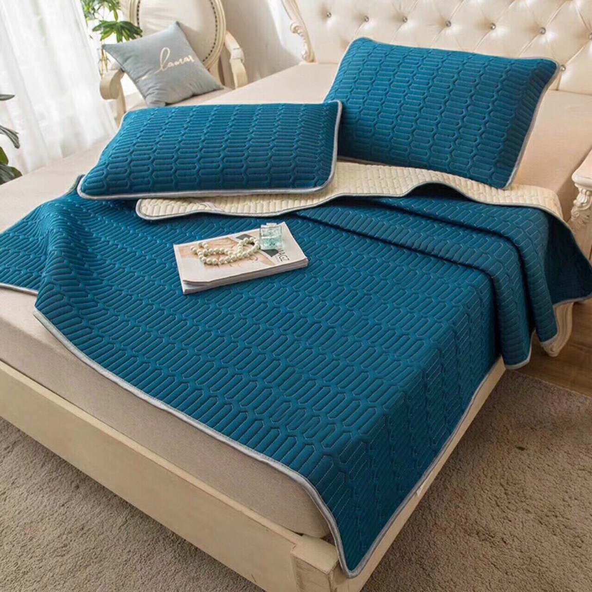 Chiếu điều hòa cao su non 2m x2m2 màu xanh dương đậm