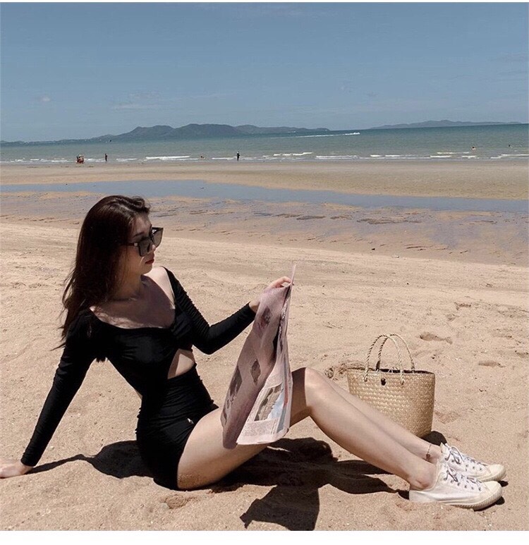 [ĐỒ BƠI 1 MẢNH NỮ ĐI BIỂN 2023] Bikini liền mảnh tay dài cổ tim khoét lưng màu đen
