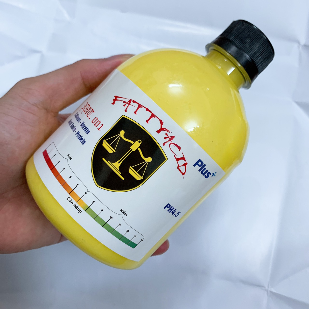 AXIT BÉO HỖ TRỢ DƯỠNG TÓC KHI LÀM HÓA CHẤT 450ML