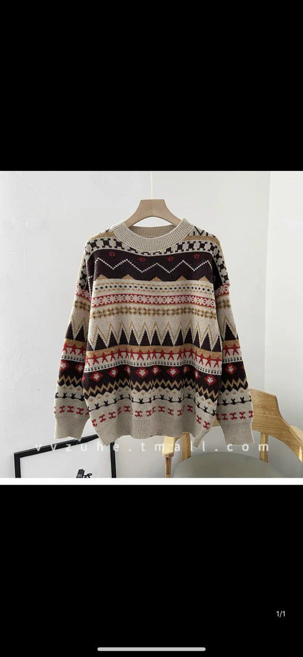 Áo len hoạ tiết thổ cẩm