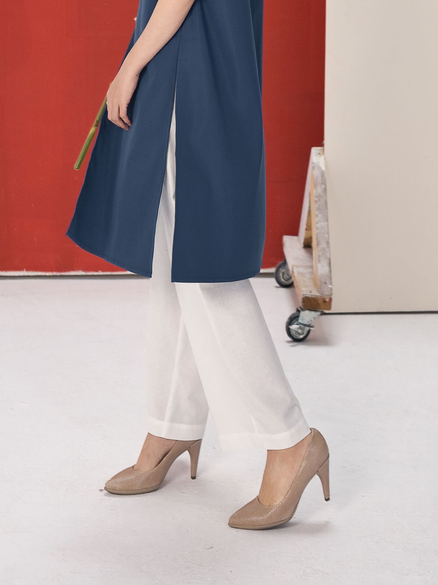 Chicka Chicka - Quần suông linen màu trắng lưng chun