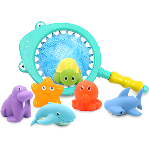 Bộ đồ chơi nhà tắm gồm vợt cá mập và thú bơi bóp phun nước