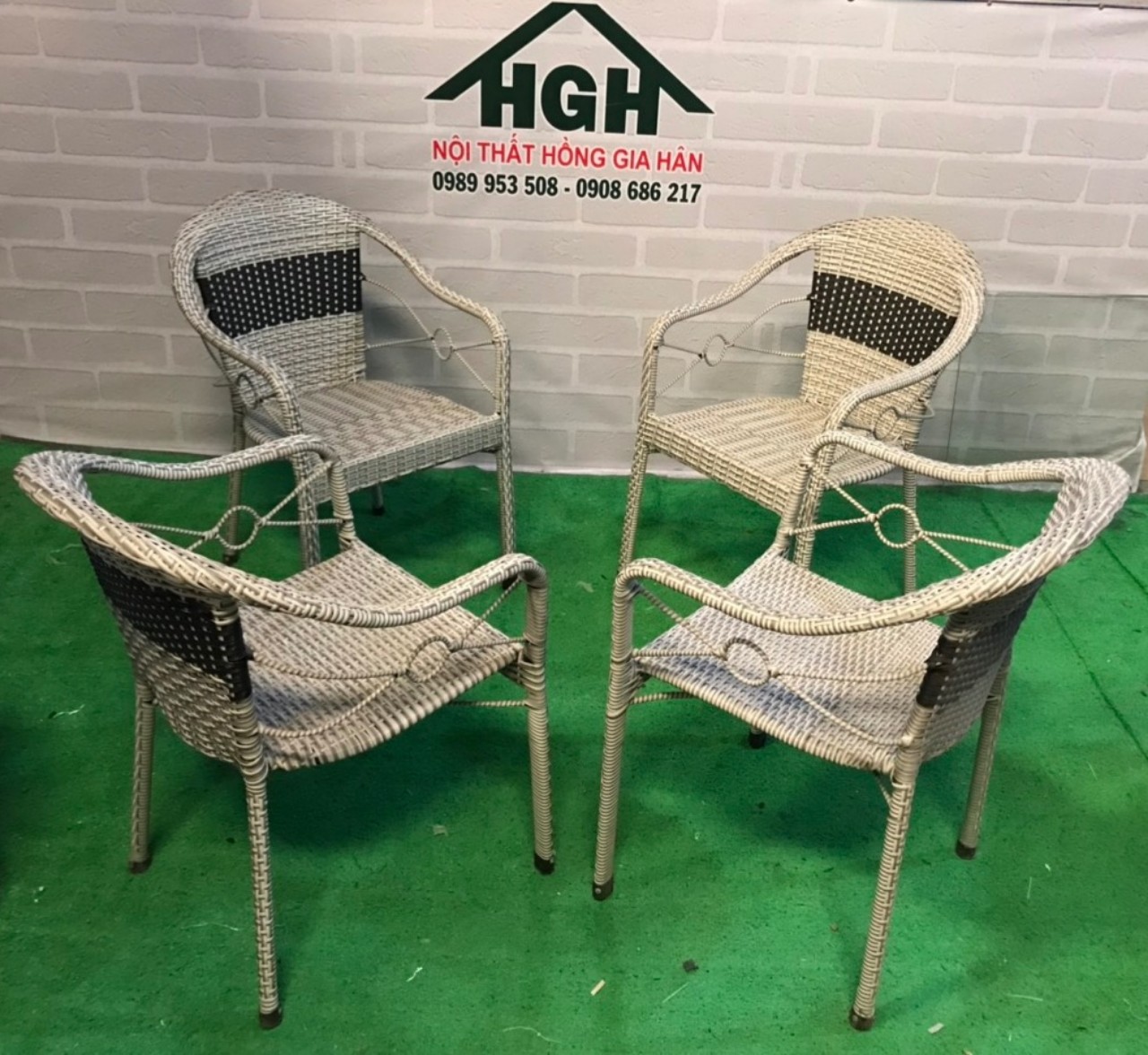 Bàn ghế cafe sân vườn