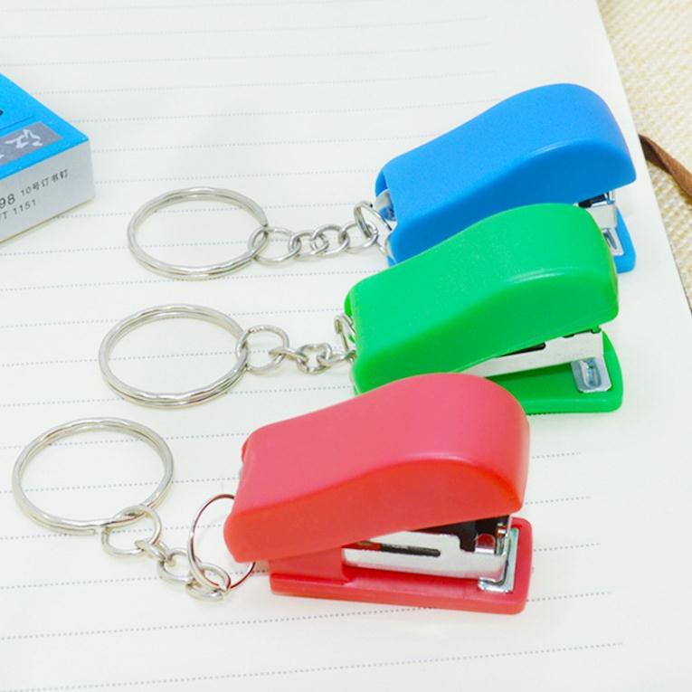 Móc Khóa Hình Bấm Kim Tiện Lợi shopanhthu