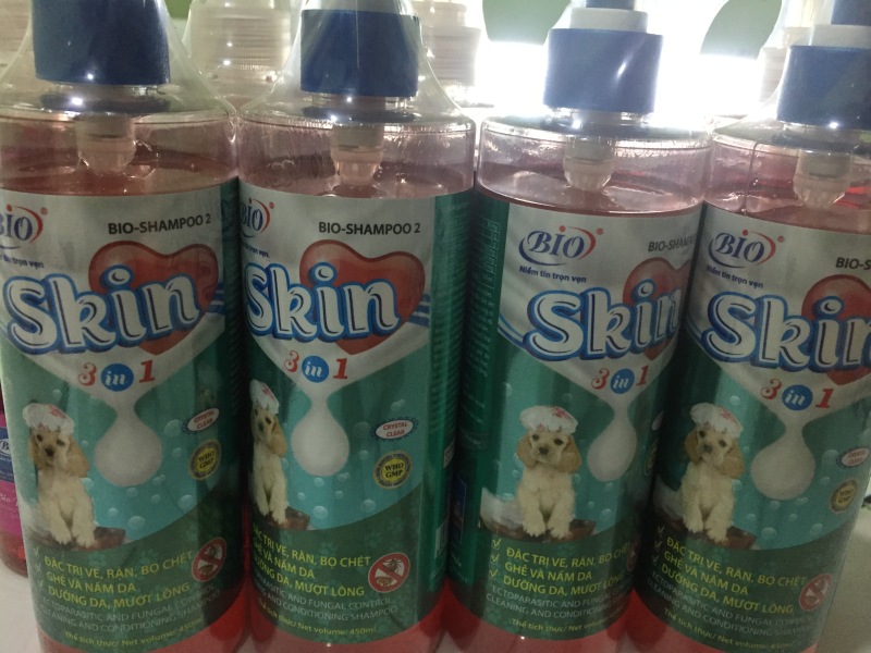 BIO-SKIN 450ml. Sữa tắm chó mèo 3 trong 1. Sạch ve,, ghẻ, viêm da, nấm, dưỡng lông, dưỡng da