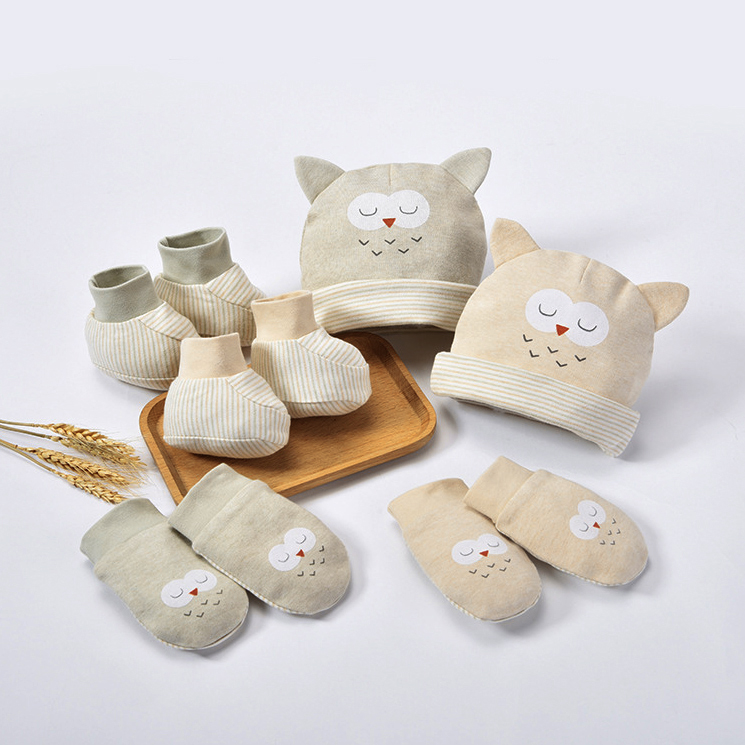 Set mũ, bao tay, bao chân cho bé sơ sinh (MUSS04)