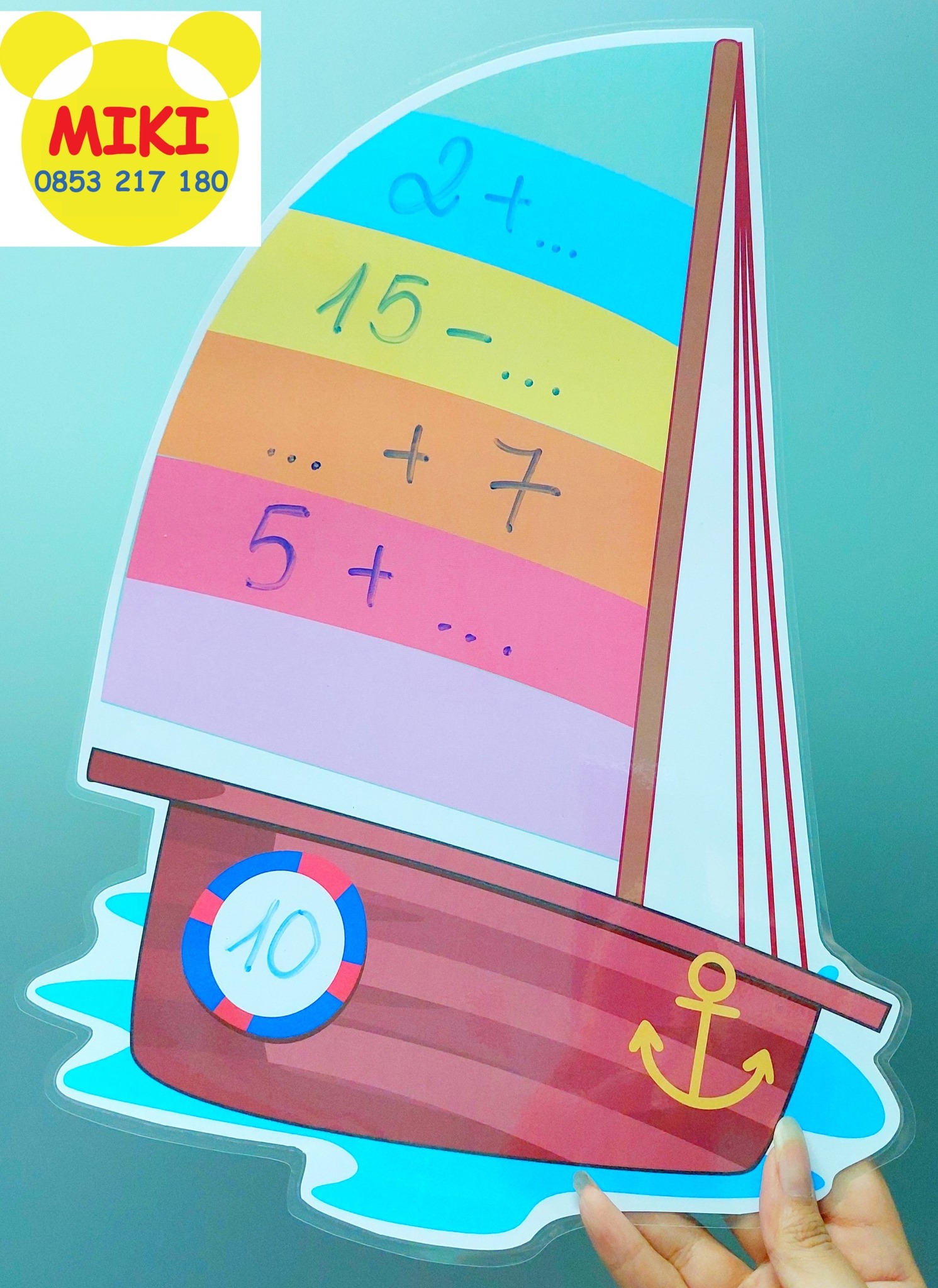 THUYỀN BUỒM SẮC MÀU