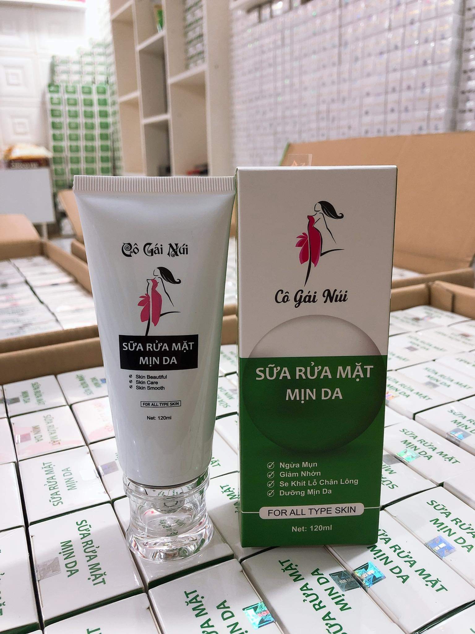Sữa rửa mặt mịn da